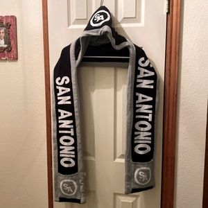 San Antonio Spurs scarf